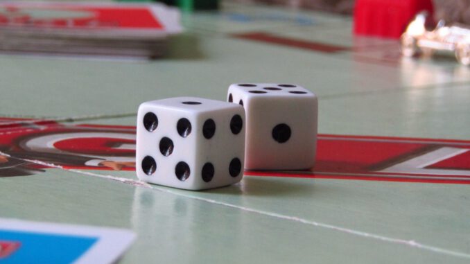 Bibliothek veranstaltet Spielenachmittag für Erwachsene mit großem Spielebestand Bibliothek veranstaltet Spielenachmittag für Erwachsene mit großem Spielebestand