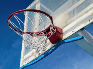 Jugendplatz Bruchwiese in Stöckheim erweitert: 3x3 Basketballfeld und neue Ausstattung freigegeben